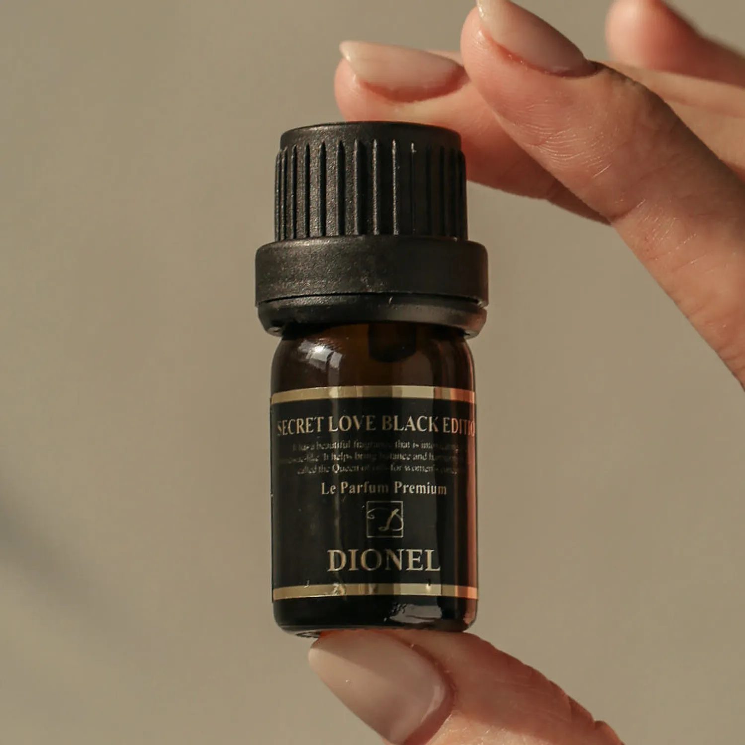 108-dionel-secret-love-feminine-hygiene-perfume-cleanser-black-edition-5ml-1.webp