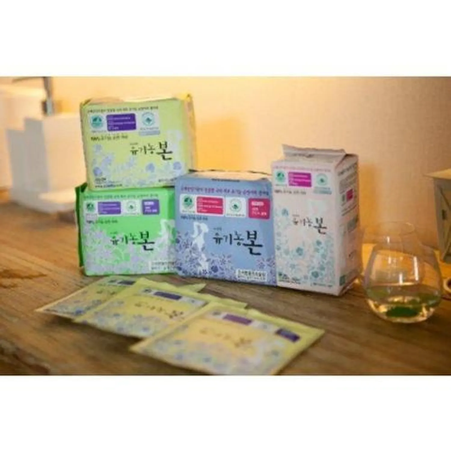 14-oc-bon-ultra-thin-small-sanitary-pads-with-wings-18-ct–1.webp